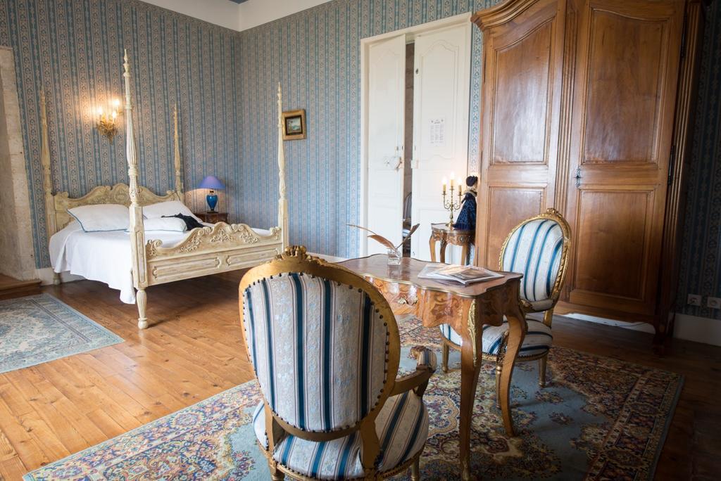Chateau De Goudourville Villa Exterior photo